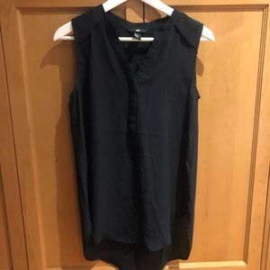 H & M black sleeveless blouse